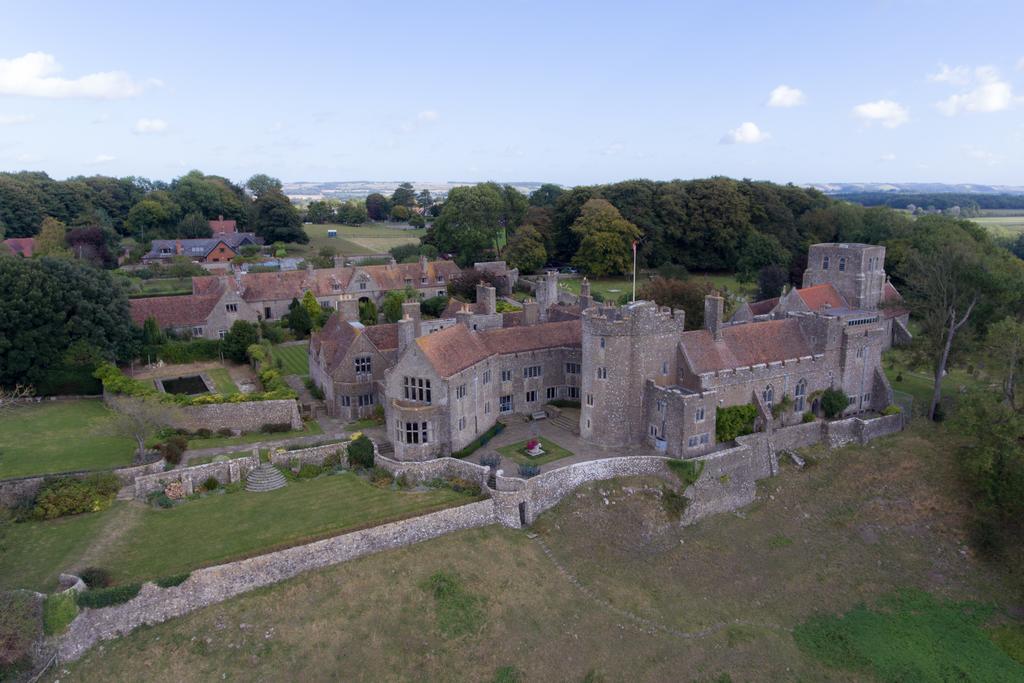 Lympne Castle Cottages Hythe  Kültér fotó