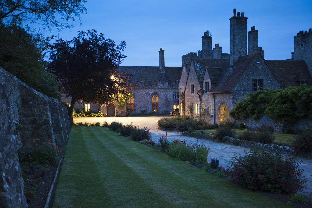 Lympne Castle Cottages Hythe  Kültér fotó