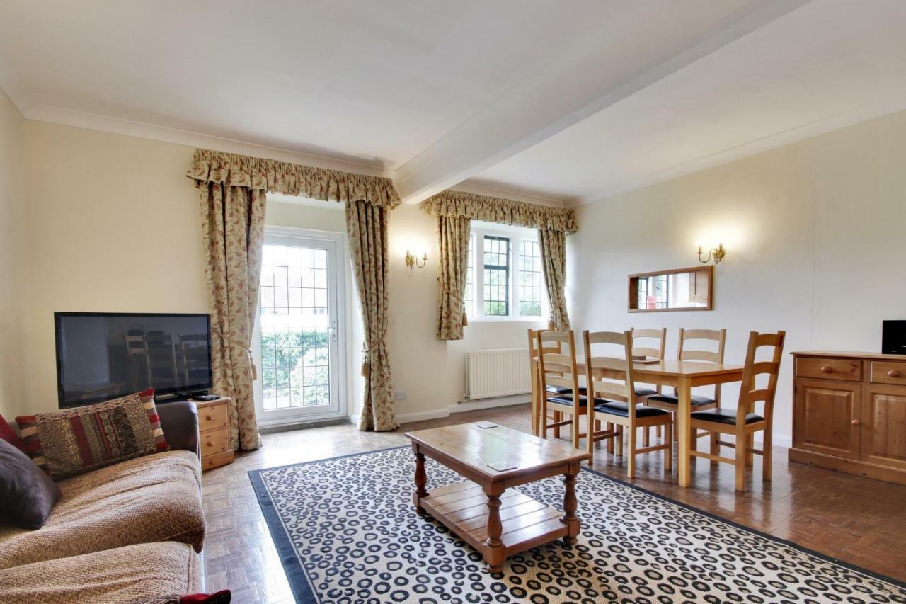 Lympne Castle Cottages Hythe  Kültér fotó